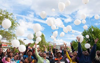 On Sunday, May 26, members of the community gathered at Jermaine Goffigan Park in Roxbury for a memorial event honoring all those who have lost their lives as a result of violence. As a part of the event, balloons were released, affixed with messages of love in tribute to the fallen.