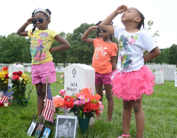 Memorial Day activities at Arlington Cemetery on Monday, May 27, 2013