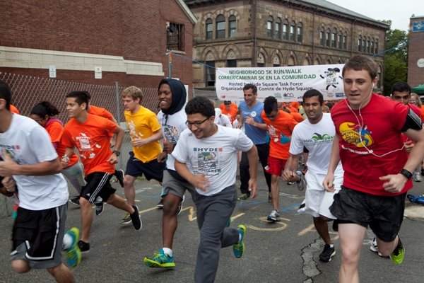 Hyde Square Task Force's Rookie Runners and Community Members at the Start Line of the 5K
On Saturday, June 8th over 300 people joined us for our 2nd Annual Neighborhood 5K Run/Walk. We were thrilled that so many people joined together with us to support the goals of the Rookie Runners to diversify the face of running and create a healthier community in Hyde/Jackson Square.