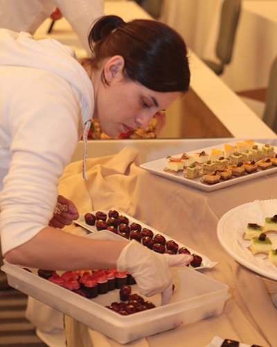 6TH ANNUAL HOME SWEET HOME:
New England Premier Dessert and Wine Tasting Competition