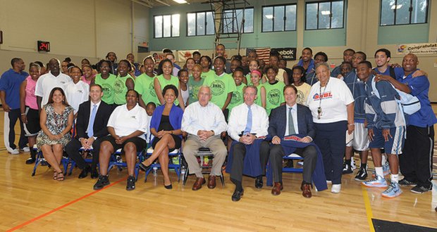 Mayor Menino and kids from the BNBL