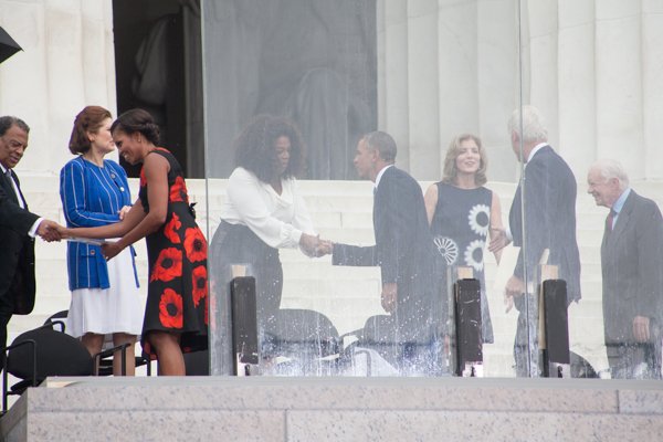 President Obama greets Oprah Winfrey