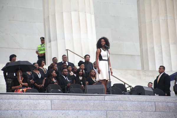 Heather Headley sings