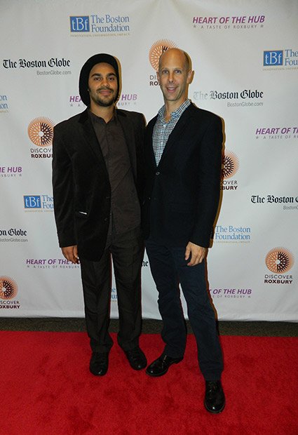 Roxbury Puddingstone Awardee Tuffus Zimbabwe and Allen Bush, D.R. Board member; Berklee School of Music.
Guests from the arts, cultural, education, medical, historic preservation, and culinary communities in Roxbury and around Greater Boston attended Discover Roxbury’s Heart of the Hub fundraiser on Oct 17, 2013 to celebrate Roxbury’s physical and cultural assets, and the people who work tirelessly to strengthen them. Awardees of the 2013 Roxbury Puddingstone Award include: Educator & activist, Mel King; educator & activist Samantha Sadd & Roxbury’s own & current SNL musician Tuffus Zimbabwe.