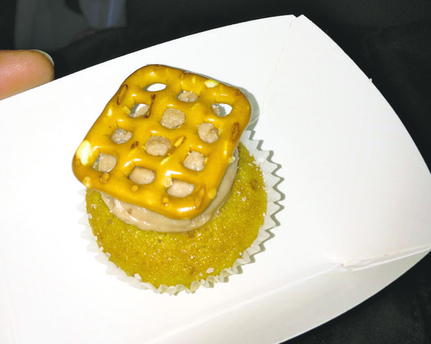 Prohibition Bakery Beer & Pretzel Cupcake