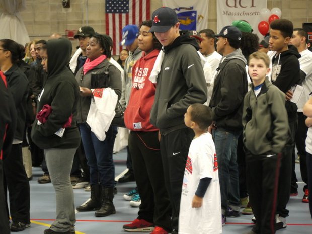 On Saturday, January 18th over 500 families came out in support of The BASE’s 1st Annual U. Dream College and Resource Fair, held at the DCR’s Melnea Cass Center (120 Martin Luther King Jr. Blvd). The event in celebration of Dr. Martin Luther King Jr., attracted families from the Dorchester, Roxbury and Mattapan communities as well as Brockton, Lawrence, East Boston and New Hampshire. During the 4 hour event families and participants had access to and were engaged with over 20 colleges and trade- school programs from all across New England. These colleges and universities were also featured during the “College Smack Down”; a 90 second pitch to audience members on the benefits of attending their institution. Other fantastic highlights during the event included a keynote address by Health and Human Services Chief of Staff, Mr. Felix Arroyo, over $100,000 in scholarships and stipends awarded, on- site college applications and acceptance and on-site financial aid assistance.
The event’s entertainment featured Ms. Courtney Boston and the Touch 106.1 FM radio station and Universal Music Group Distribution’s recording artist, Breje.