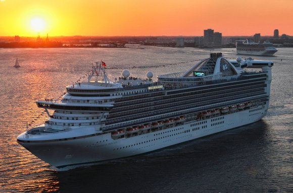 Reports of yet another outbreak on a cruise ship this week have some imminent cruisers asking the unpleasant question: What ... Reports of yet another outbreak on a cruise ship this week have some imminent cruisers asking the unpleasant question: What ...