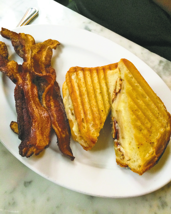 Everyone is looking for a new place for brunch in the city, but does it exist? Permutations of eggs, bread ... Everyone is looking for a new place for brunch in the city, but does it exist? Permutations of eggs, bread ...