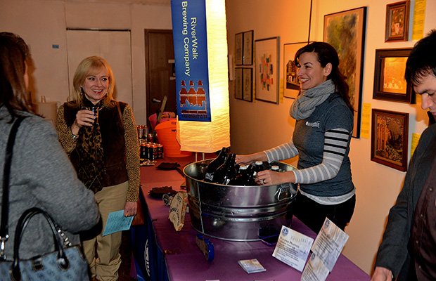 This image is Aly from RiverWalk Brewing, the winner of the Neighbors Choice Award. Guests voted in a post event survey.
On February 6th more than 300 people converged on the Harriet Tubman House in Boston’s South End to raise funds for funds for United South End Settlement. “Great beer, great food, great music, great fun! All to help some of our neighbors in need. That’s what Brewers Helping Neighbors is all about,” said USES’ President and CEO, Kevin Hepner. While this is the fifth time USES has hosted this event, it has drawn a sellout crowd for the past three years. “This year our breweries, restaurants and corporate sponsors, along with our esteemed guests, all helped USES raise almost $25,000 to sustain programs and services that help people from 3 months old to 108 years old,” continued Hepner.