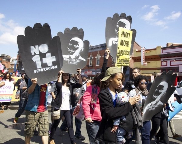 Demonstrators in D.C. protesting for immigrant rights marched from the top of Mount Pleasant Street NW to the White House on April 5, 2014.