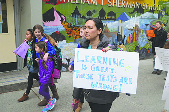 Last week, teachers, administrators, students and parents from P.S. 87 on the Upper West Side were among protestors at 31 ... Last week, teachers, administrators, students and parents from P.S. 87 on the Upper West Side were among protestors at 31 ...