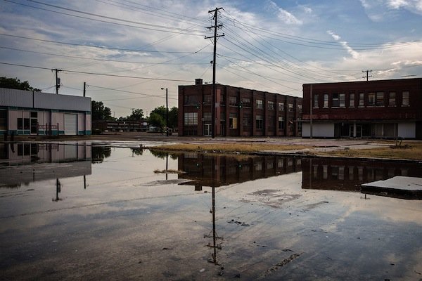 The intersection of Main Street and Carrollton Avenue in Greenwood, Mississippi, seen on June 19, 2014. (Edmund D. Fountain, special to ProPublica)