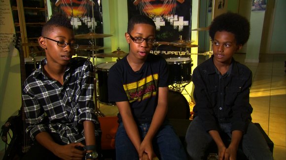 A trio of middle school rockers has just unlocked a major record deal. A trio of middle school rockers has just unlocked a major record deal.