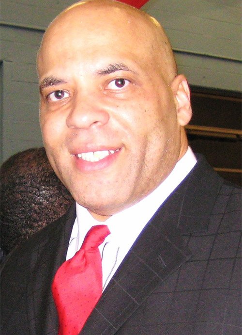 Chuck Christian specializes in decorative painting. Decorative painting, murals, trompe l’oeils — his work is as eclectic as his client ... Chuck Christian specializes in decorative painting. Decorative painting, murals, trompe l’oeils — his work is as eclectic as his client ...