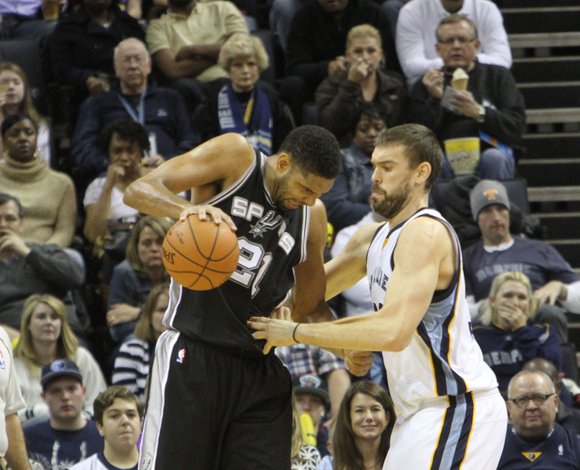 Memphis wins second in a row against San Antonio after dropping 15 of 17 to the Spurs. Memphis wins second in a row against San Antonio after dropping 15 of 17 to the Spurs.