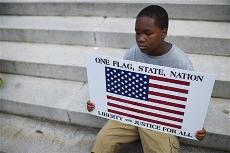 What the Confederate flag represents is the attempted perpetual dominion of one group of human beings over another group. In ... What the Confederate flag represents is the attempted perpetual dominion of one group of human beings over another group. In ...