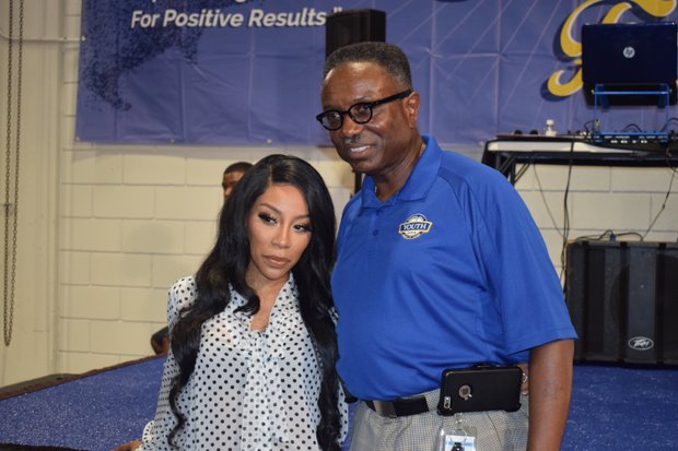Right: Singer/reality TV star K Michelle was on hand during the Classic College Fair GPS at the Pipkin Building. Director Ike Griffith and the city’s Office of Youth Services hosted thousands of students.
(Photo: Karanja A. Ajanaku)