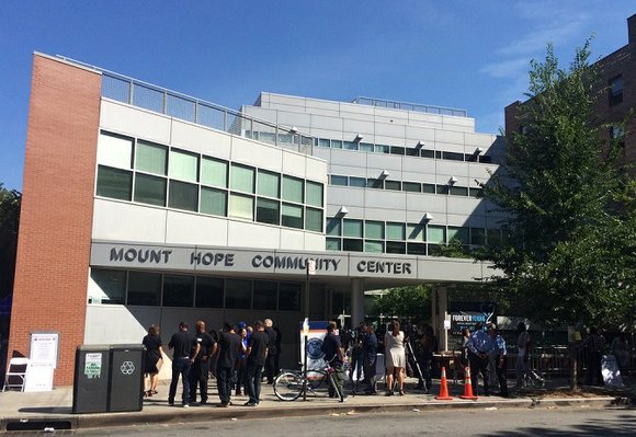 A burden for several people in the Bronx was lifted when 355 summons warrants were erased at last Saturday’s “Another ... A burden for several people in the Bronx was lifted when 355 summons warrants were erased at last Saturday’s “Another ...