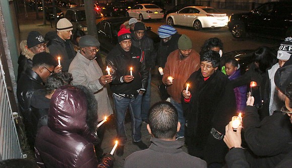 “Nov 25, 2016, marks the 10-year anniversary for Sean Bell,” said Valerie Bell, mother of the slain unarmed 23-year-old father ... “Nov 25, 2016, marks the 10-year anniversary for Sean Bell,” said Valerie Bell, mother of the slain unarmed 23-year-old father ...