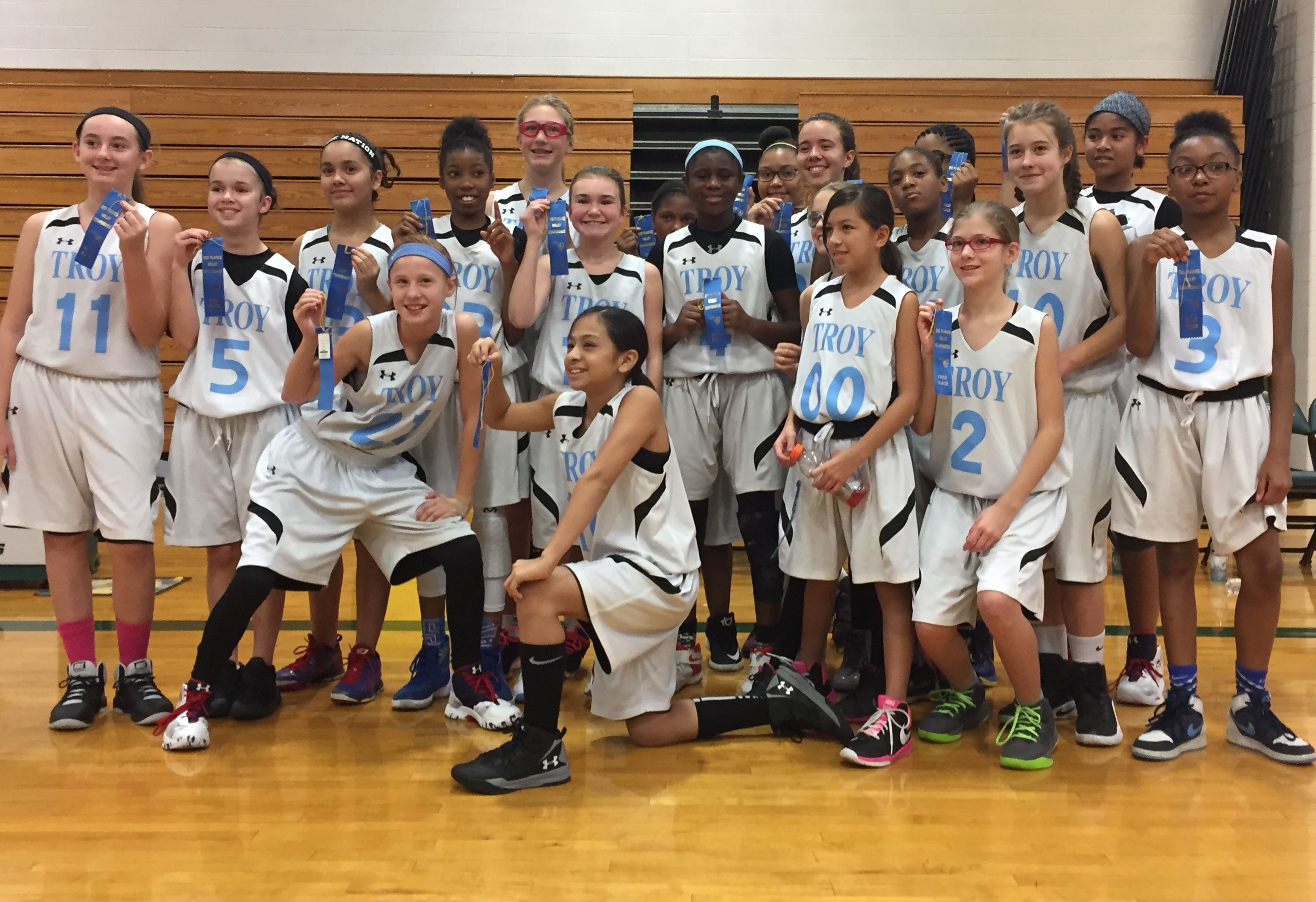 Hickory Creek 6th Grade Girls Basketball Team wins 