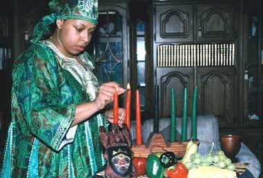 CELEBRATE KWANZAA AT THE DUSABLE MUSEUM Chicago, IL.- The DuSable Museum of African American History in collaboration with Bolozi Wazee ... CELEBRATE KWANZAA AT THE DUSABLE MUSEUM Chicago, IL.- The DuSable Museum of African American History in collaboration with Bolozi Wazee ...
