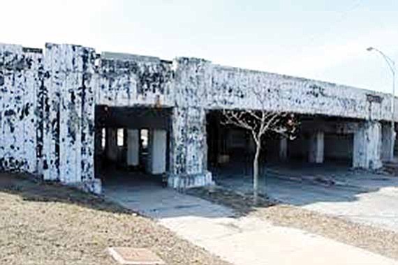 Four professional Chicago artists will be awarded $20,000 each to paint viaducts in the Pullman community through Alderman Anthony Beale’s ... Four professional Chicago artists will be awarded $20,000 each to paint viaducts in the Pullman community through Alderman Anthony Beale’s ...