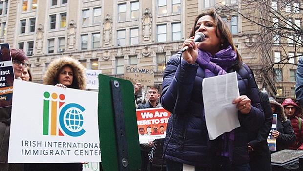 Roxana Rivera, vice president of 32BJ SEIU, spoke to the crowd on Thursday.