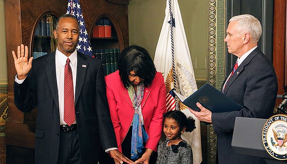 Ben Carson appeared to liken slaves to immigrants who choose to come to the United States while addressing employees at ... Ben Carson appeared to liken slaves to immigrants who choose to come to the United States while addressing employees at ...