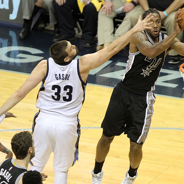 Marc Gasol's good intentions could not stop Kawhi Leonard on this shot. (Photo: Warren Roseborough)