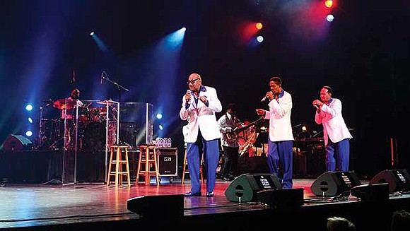 Etheridge, who hadn’t performed at the Montreal International Jazz festival in 28 years, more than made up for the lost ... Etheridge, who hadn’t performed at the Montreal International Jazz festival in 28 years, more than made up for the lost ...