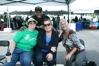 They came, saw and hundreds of volunteers for a Rebuilding Together Baltimore and Lowe’s conquered the mission of helping to ... They came, saw and hundreds of volunteers for a Rebuilding Together Baltimore and Lowe’s conquered the mission of helping to ...