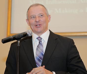 Atlantic City Electric's President, Vince Maione speaks about the company's sponsorship for South Jersey Journal's event and the relationship with honoree, Robert Revelle, Director of New Jersey Government Affairs for Atlantic City Electric.