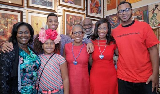Mame Young, Owner of LaBelle Art Gallery with her daughter, Kayla along with Josh Hall, Debbi & Hunter Lewis, fundraiser host and PHL 17 Tribune Broadcasting morning news anchor Jennifer Lewis-Hall and Joey Hall.