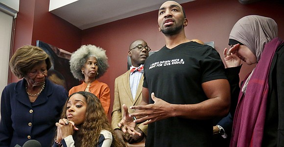 American Airlines said its CEO had a “positive” meeting with civil-rights leaders who accuse the airline of racial bias, but ... American Airlines said its CEO had a “positive” meeting with civil-rights leaders who accuse the airline of racial bias, but ...