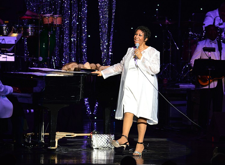 Queen Of Soul Aretha Franklin Dies At Age 76 New York