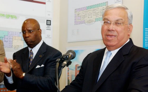 Urban League of Eastern Massachusetts President and CEO Darnell L. Williams (left) applauds as Mayor Thomas M. Menino... Urban League of Eastern Massachusetts President and CEO Darnell L. Williams (left) applauds as Mayor Thomas M. Menino...