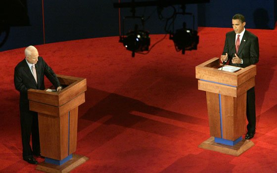 Republican presidential candidate Arizona Sen. John McCain (left) and his Democratic opponent, Illinois Sen. Barack Obama, face off... Republican presidential candidate Arizona Sen. John McCain (left) and his Democratic opponent, Illinois Sen. Barack Obama, face off...