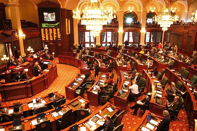 African African Americans are not participating in the Illinois Legislative Staff Intern Program (ILSIP) programs at the same high rate that Caucasians are participating. Applications are currently being accepted for Legislative Staff Internships with Partisan Staffs and Research Internships with the state Legislative Research Unit.