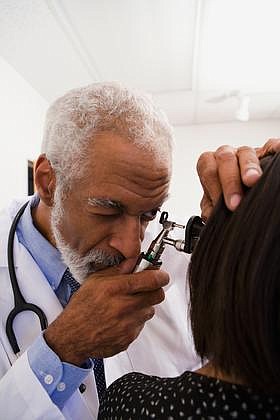 Researchers at the University of Illinois at Chicago and Northwestern University are collaborating to develop a device to prevent hearing loss in patients undergoing chemotherapy.