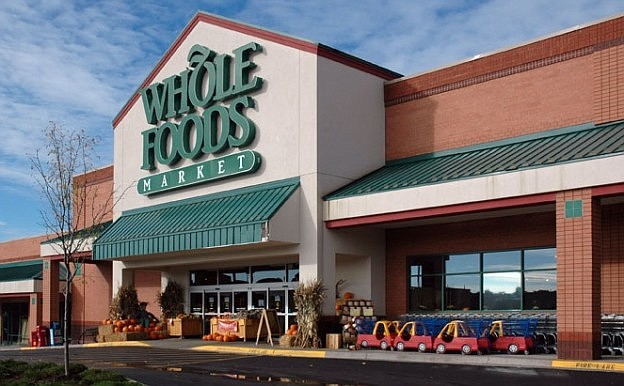 Groundbreaking  for a new Whole Foods store in Chicago's Englewood neighborhood, a planned 18,000-square-foot anchor for a 5.5-acre retail development, was held yesterday with Chicago Mayor Rahm Emanuel, 16th Ward Ald. JoAnn Thompson and Whole Foods CEO Walter Robb in attendance. 