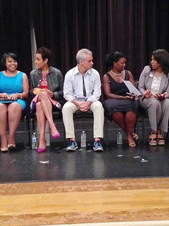 (L-R): Melinda Kelly, Executive Director, CBA; Desiree Rogers, CEO, Johnson Publishing; Rahm Emanuel, Mayor of Chicago; Stephanie Neely, City of Chicago Treasurer; and Felicia Davis, Commissioner of the Department of Buildings participate in a panel discussion during the African-American Small Business Expo at the South Shore Cultural Center, 7059 S. South Shore Dr., this past weekend.