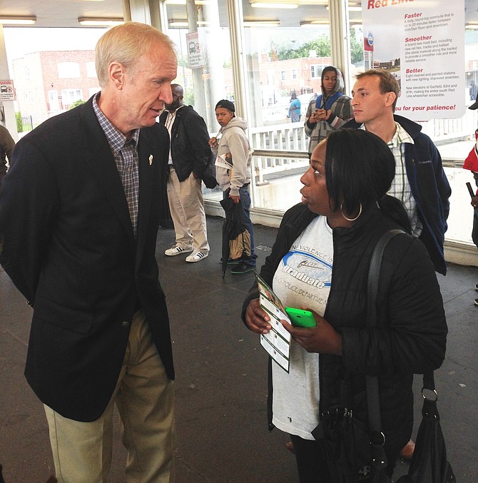 Bruce Rauner visits 95th & Dan Ryan 2/3: Ill. Republican gubernatorial candidate, Bruce Rauner, visited the bus/train terminal on 95th & Dan Ryan during the morning rush hour commute on Sept. 15, 2014, to wish commuters "good morning" and encouraged them to vote on election day.  Rauner is challenging incumbent, Ill. Gov. Pat Quinn, in this year's 2014 Gubenatorial election. Voting for this year's state-wide election will be held on November 4.