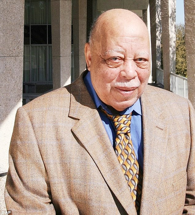 Comer J. Cottrell (pictured in 2007), the entrepreneur who brought Jheri curl to the masses, has died at age 82.