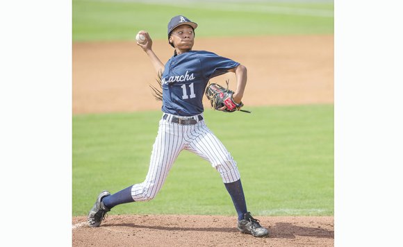 Baseball teen celebrity Mo’ne Davis didn’t disappoint with her pitching arm, her bat or glam image when she played last ...