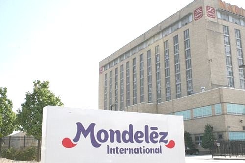 A bakery union is criticizing Mondelez International for planned cuts at its bakery on Chicago’s South Side at 7300 South Kedzie Ave.