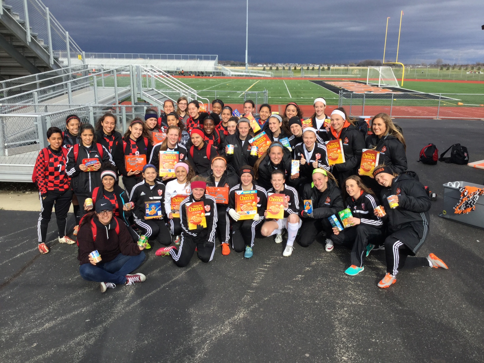 Bsu Girls Soccer And Lww Girls Collect Food The Times Weekly