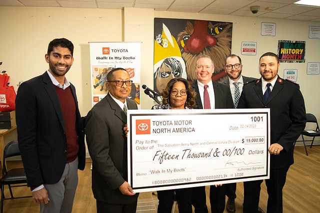 Toyota Presents Check to TSA North and Central Illinois Division (Left to right: Antony Francis, Toyota Chicago Region Marketing; Guy Drake, Advantage Toyota of River Oaks dealership, Carol Randolph, TSA; Brian Duewel, TSA; Steve Hill, TSA.  Photo credit: Kevin Davis