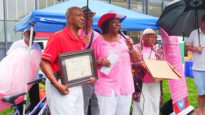 Senator Mattie Hunter recognized former Secretary of State Jesse White for his years of service to the state. Photo provided by Sen. Hunter press office