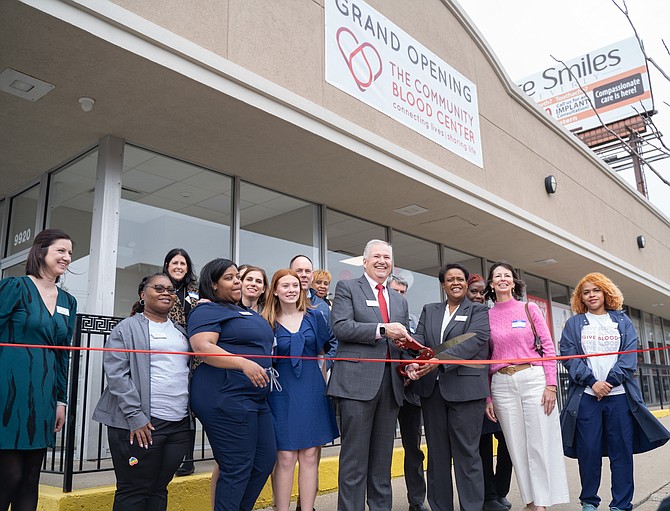 CBC President and CEO John Hagins and Executive Director of Chicago Operations, Samantha Speaks cut the ribbon to officially open the Beverly-based donor center. Photo provided by Rudd Resources.