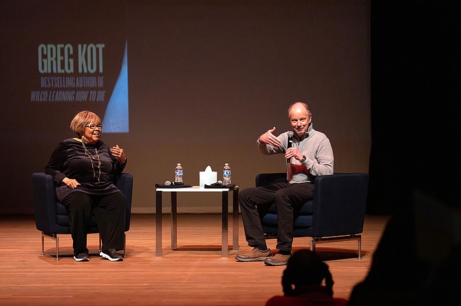 Singer Mavis Staples in conversation with Greg Kot as part of the University of Chicago Parrhesia Program for Public Discourse. PHOTO COURTESY OF THE UNIVERSITY
OF CHICAGO, JASON SMITH.
